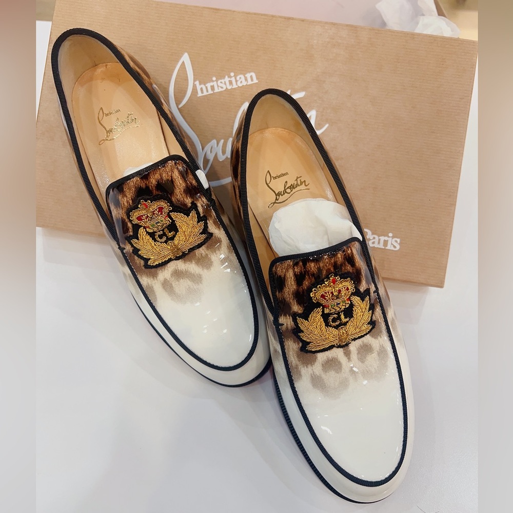 Chritian Louboutin Size37 NEW